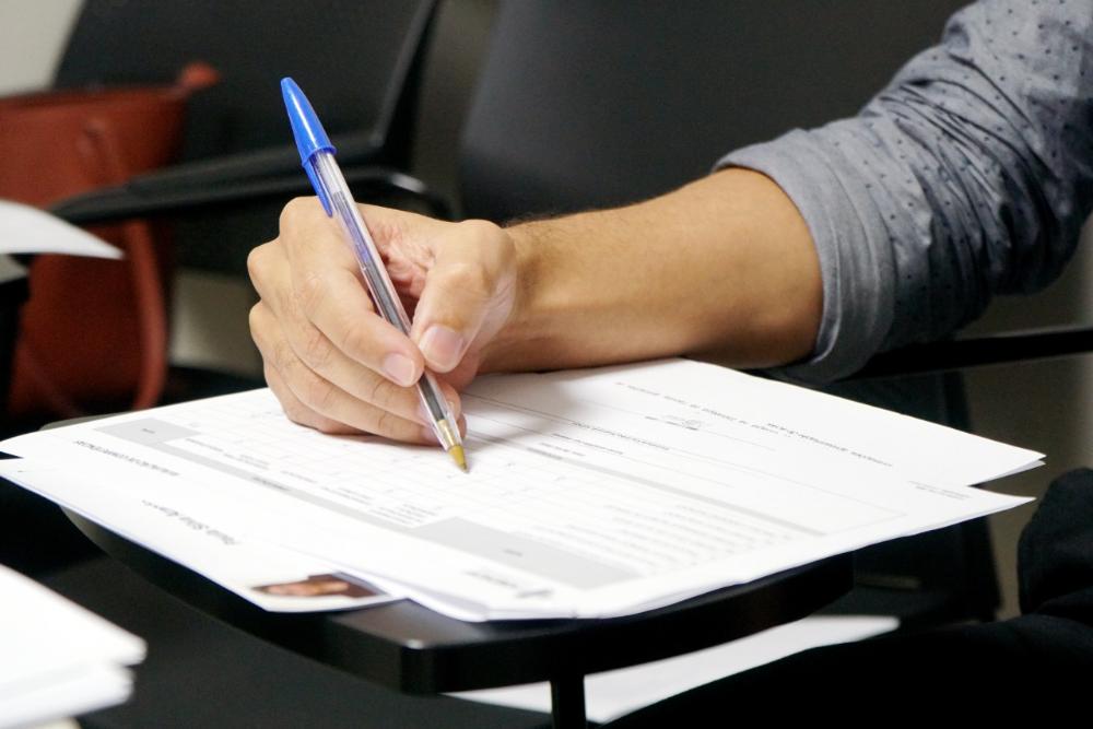 IgesDF abre processo seletivo para médicos especialistas com salários de até R$ 15,2 mil